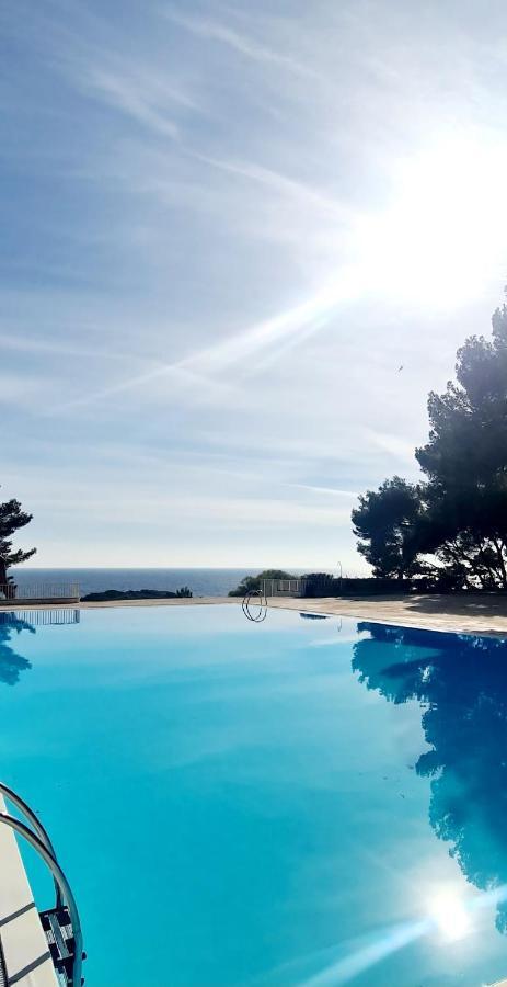 Superbe Appartement Dans Cadre D'Exception - Piscine, Plage Et Tennis Prive Бандоль Екстер'єр фото